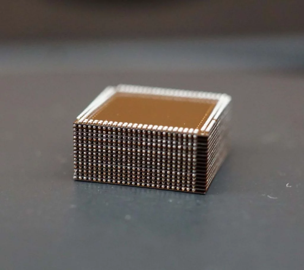 3D Multi Layer Stacked Package 3D Multi Layer Stacked Package